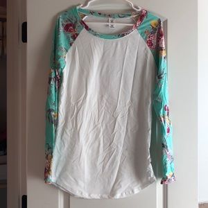 Floral sleeve long sleeve shirt